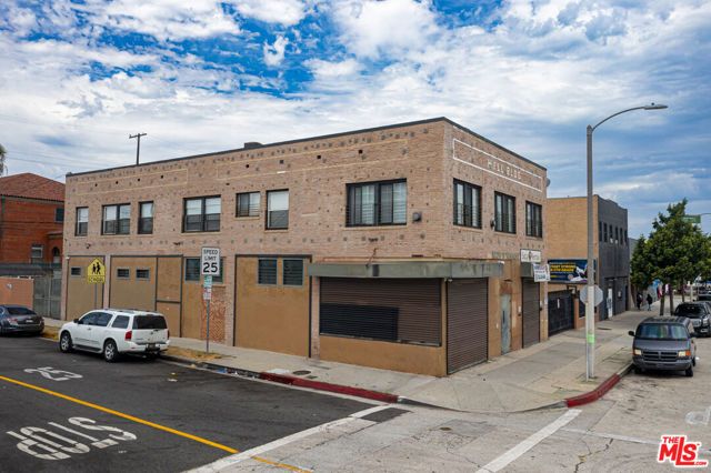 8629 S Vermont Avenue, Los Angeles, CA 90044
