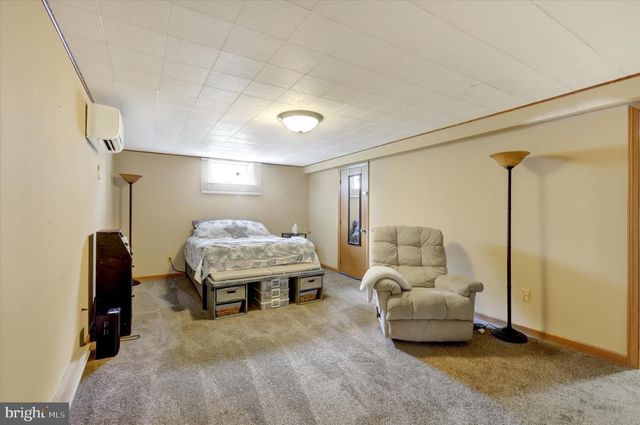 10 FURMAN RD, Dillsburg, PA 17019