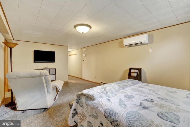 10 FURMAN RD, Dillsburg, PA 17019
