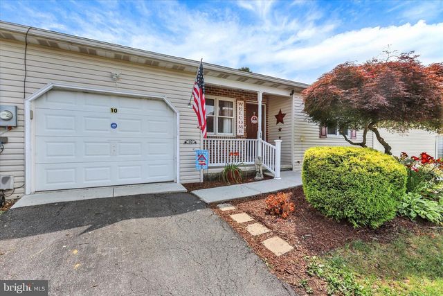 10 FURMAN RD, Dillsburg, PA 17019
