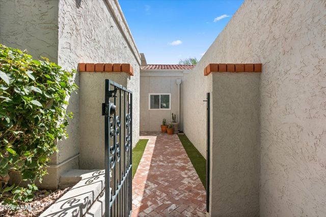7645 E SANDALWOOD Drive, Scottsdale, AZ 85250