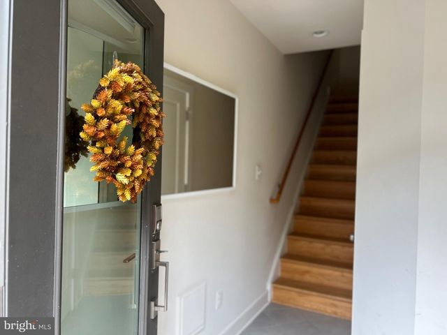 2949 STELLA BLUE LN, Fairfax, VA 22031