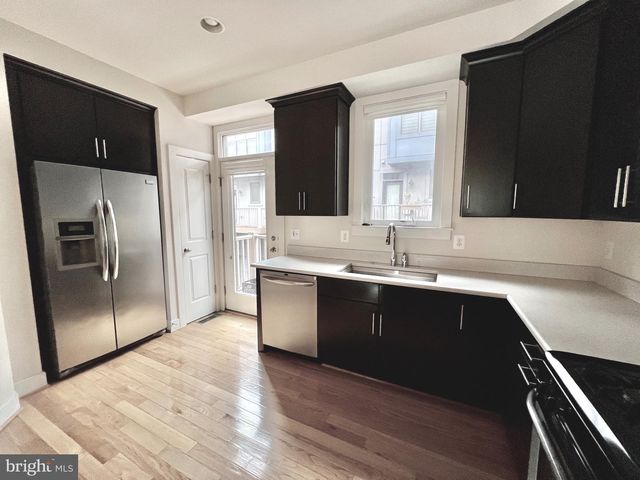 2949 STELLA BLUE LN, Fairfax, VA 22031