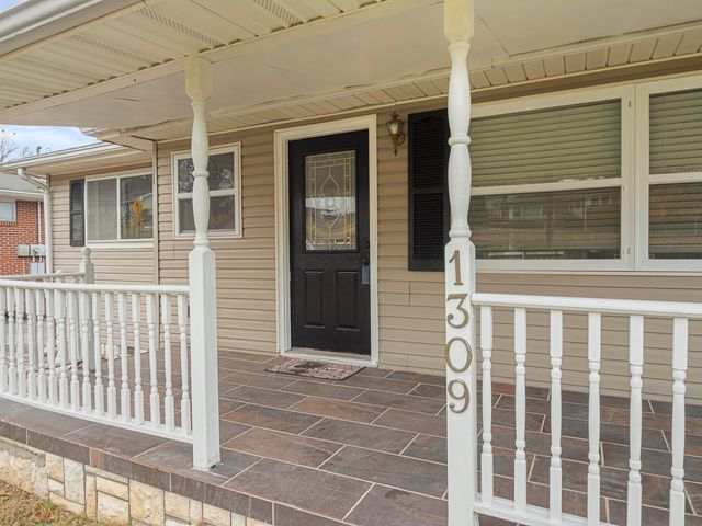 1309 John Ross Road, Chattanooga, TN 37412