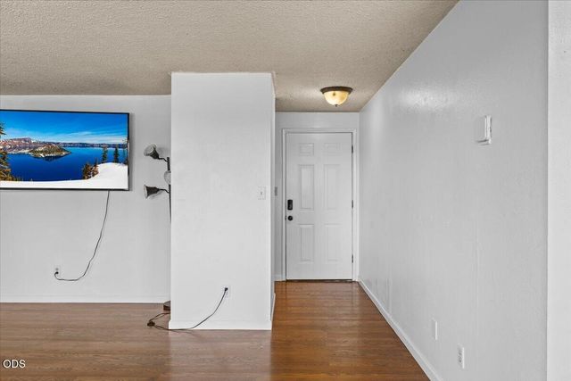 1310 Vista Drive, Central Point, OR 97502