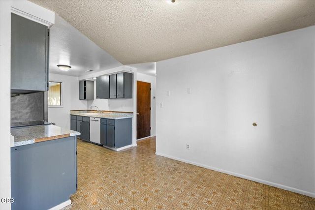1310 Vista Drive, Central Point, OR 97502