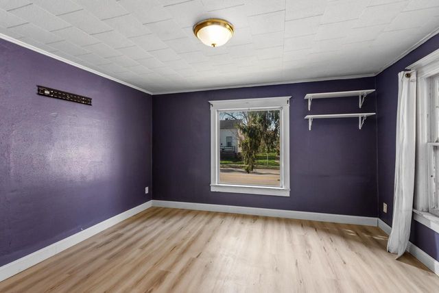 129 E JOHNSON STREET, Fond Du Lac, WI 54935