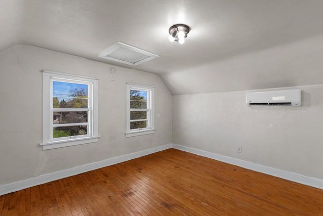 129 E JOHNSON STREET, Fond Du Lac, WI 54935