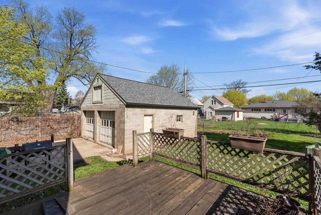 129 E JOHNSON STREET, Fond Du Lac, WI 54935