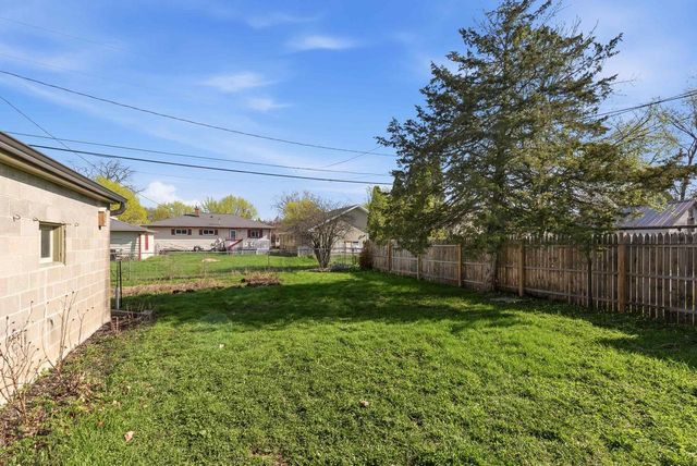 129 E JOHNSON STREET, Fond Du Lac, WI 54935