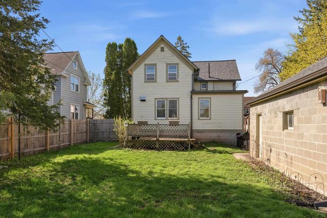 129 E JOHNSON STREET, Fond Du Lac, WI 54935