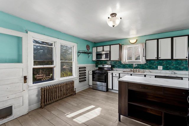 129 E JOHNSON STREET, Fond Du Lac, WI 54935