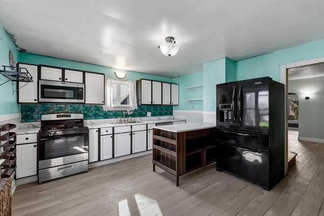 129 E JOHNSON STREET, Fond Du Lac, WI 54935