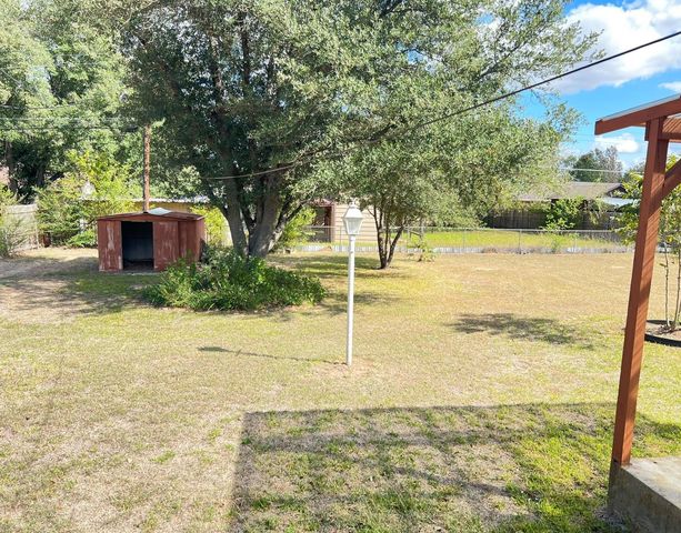 209 Red Bird Lane, Mexia, TX 76667