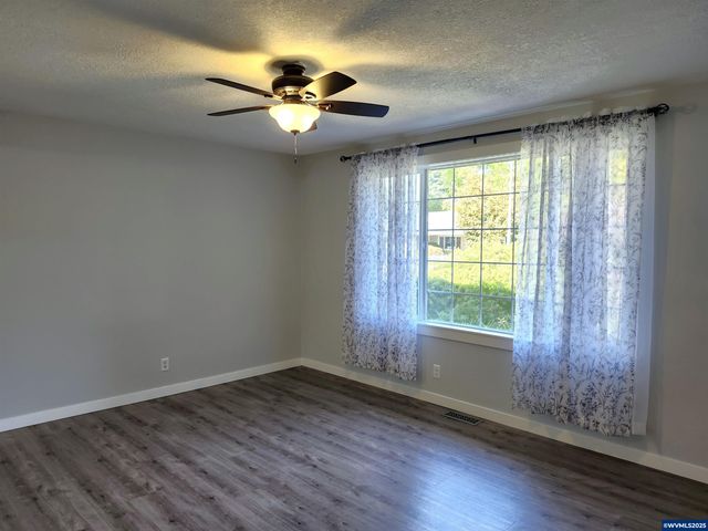 4770 Dalke Ct NE, Salem, OR 97305