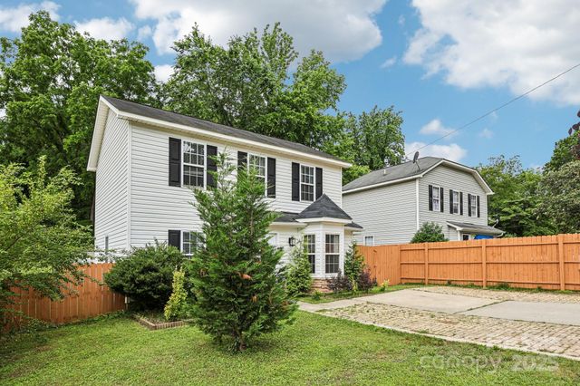 719 Dawn Circle, Charlotte, NC 28213