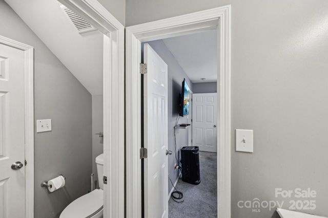 719 Dawn Circle, Charlotte, NC 28213
