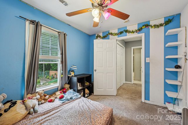 719 Dawn Circle, Charlotte, NC 28213