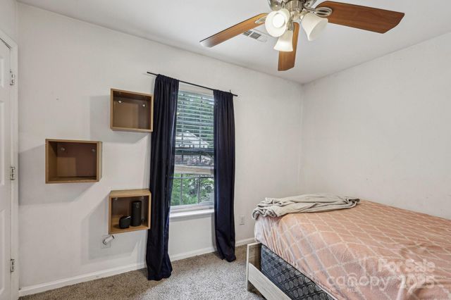 719 Dawn Circle, Charlotte, NC 28213