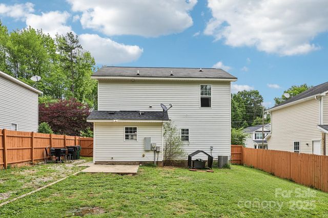 719 Dawn Circle, Charlotte, NC 28213