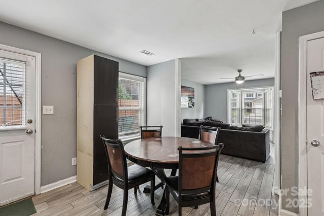 719 Dawn Circle, Charlotte, NC 28213
