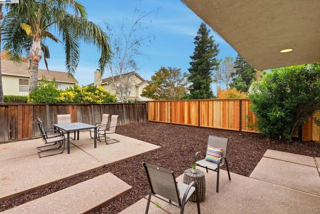 1660 1660 Tahoe Cir, Tracy, CA 95376