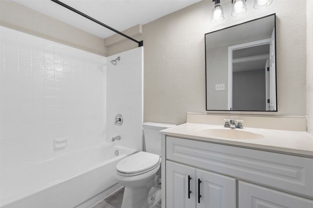 530 Edgemere Drive, Garland, TX 75043