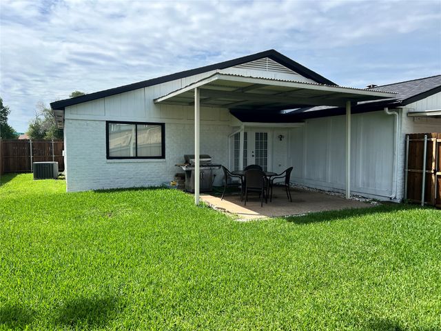 530 Edgemere Drive, Garland, TX 75043