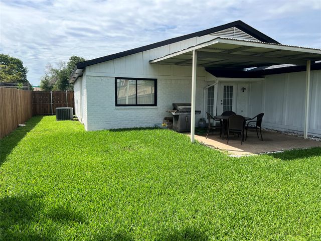 530 Edgemere Drive, Garland, TX 75043
