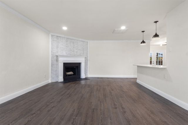 530 Edgemere Drive, Garland, TX 75043
