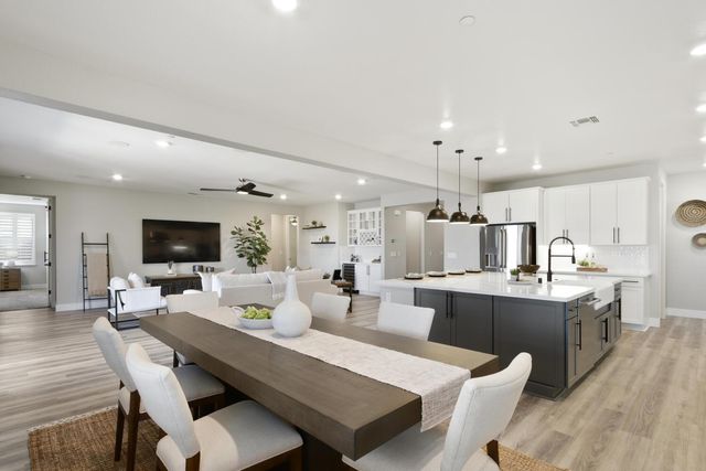 5097 Super Moon Way, Roseville, CA 95747