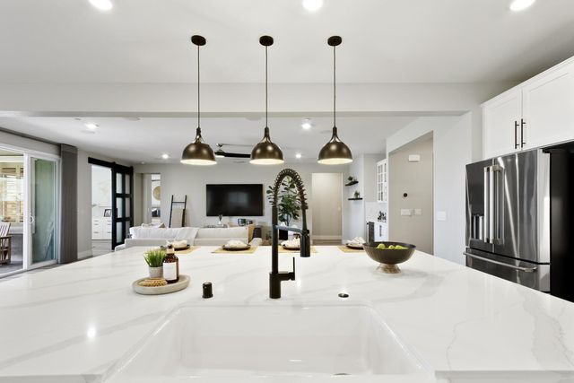 5097 Super Moon Way, Roseville, CA 95747