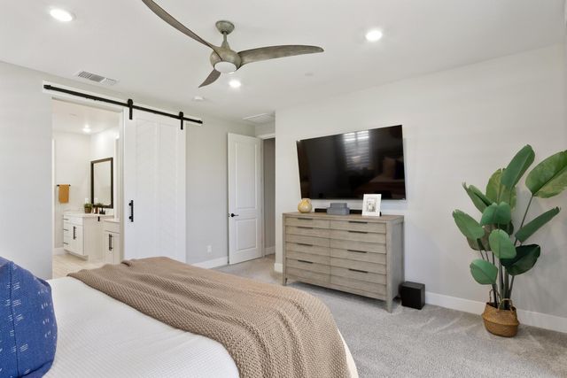 5097 Super Moon Way, Roseville, CA 95747