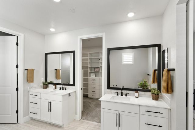 5097 Super Moon Way, Roseville, CA 95747