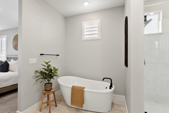 5097 Super Moon Way, Roseville, CA 95747