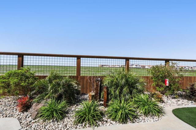 5097 Super Moon Way, Roseville, CA 95747