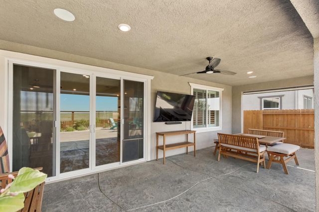 5097 Super Moon Way, Roseville, CA 95747