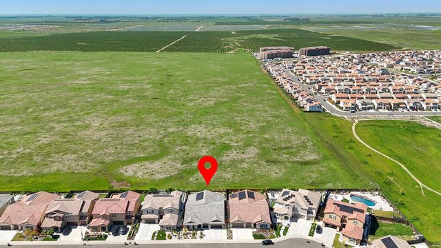 5097 Super Moon Way, Roseville, CA 95747