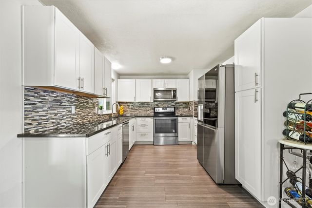 4007 S Mayfield Street, Kennewick, WA 99337