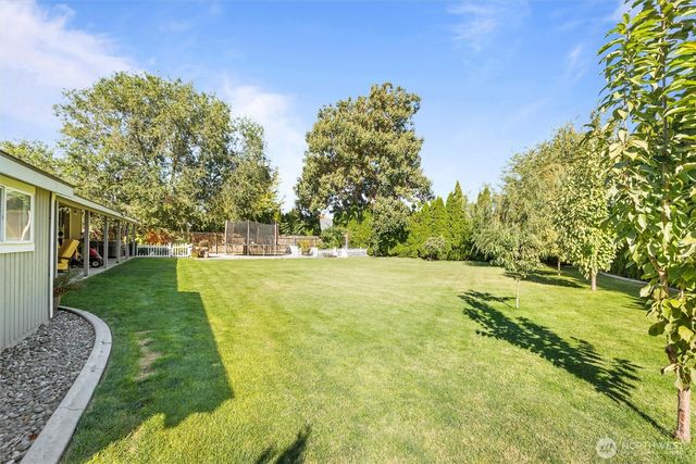 4007 S Mayfield Street, Kennewick, WA 99337