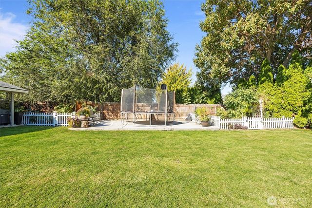 4007 S Mayfield Street, Kennewick, WA 99337