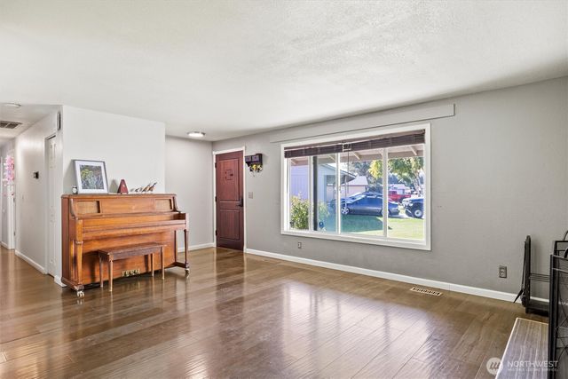 4007 S Mayfield Street, Kennewick, WA 99337