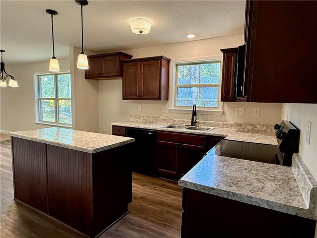 1133 Forest Glen Drive, Mobile, AL 36618