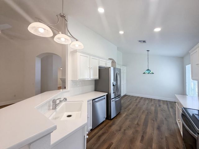 6000 Buggy Whip Ln, Roseville, CA 95747