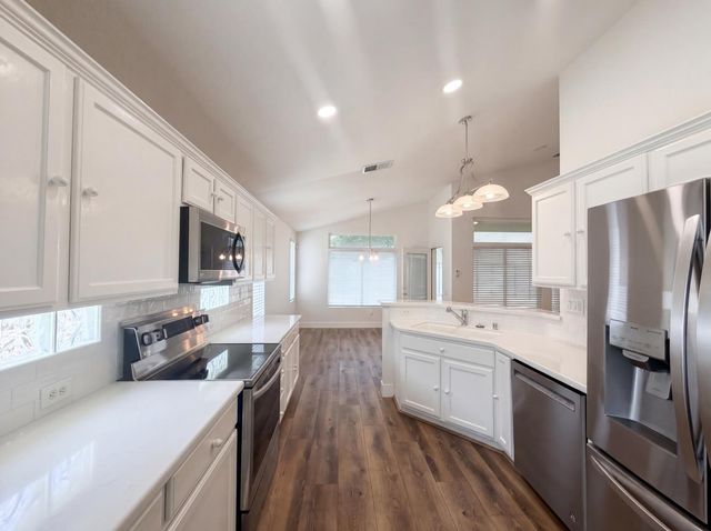6000 Buggy Whip Ln, Roseville, CA 95747