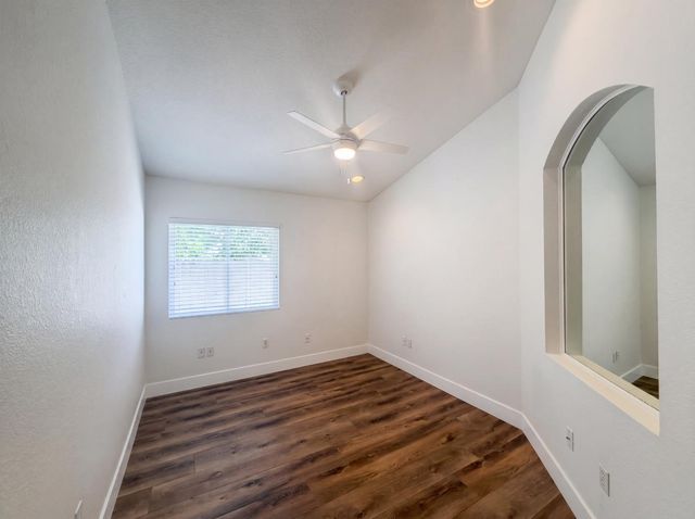 6000 Buggy Whip Ln, Roseville, CA 95747