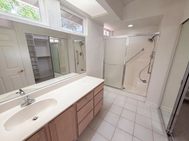 6000 Buggy Whip Ln, Roseville, CA 95747