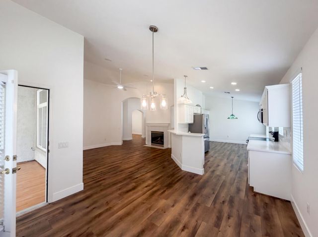 6000 Buggy Whip Ln, Roseville, CA 95747