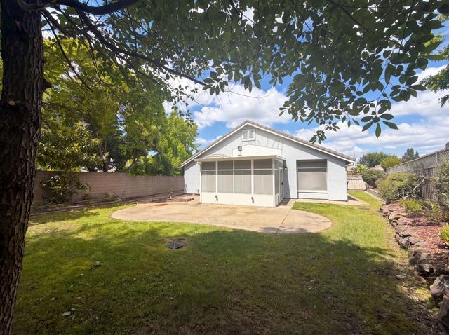 6000 Buggy Whip Ln, Roseville, CA 95747