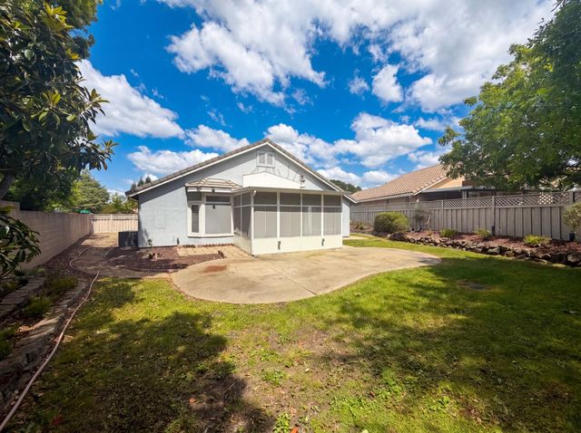 6000 Buggy Whip Ln, Roseville, CA 95747
